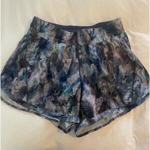 Lululemon shorts 4”